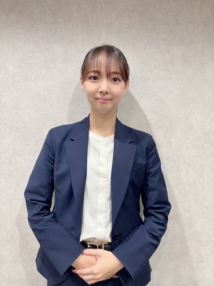 奥 ひとみ